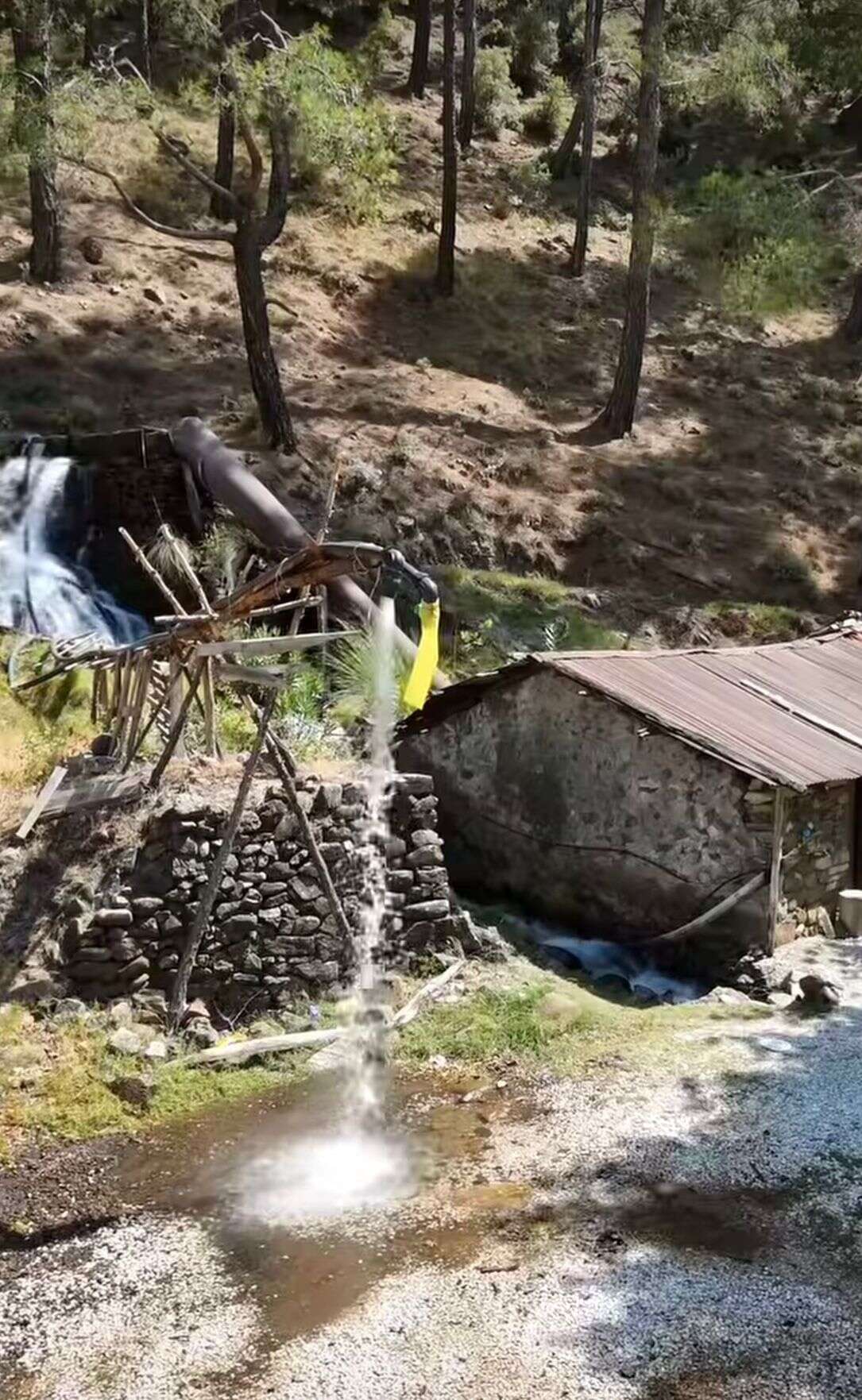 Köyceğiz’de Yüzyıllardır Ayakta Olan Su Değirmeni Hâlâ Faaliyetini Sürdürüyor 2